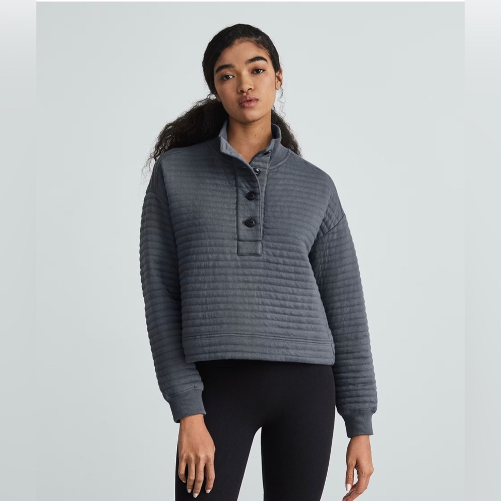 Everlane Organic Cotton Quilted Mockneck Sweatshirt
